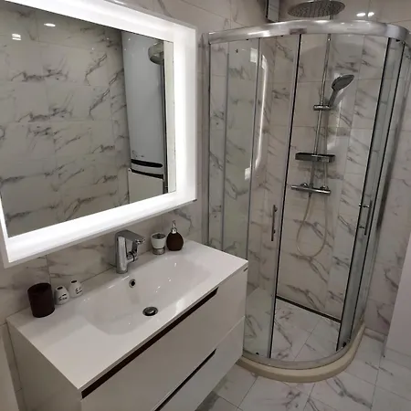 Centre Apartment *